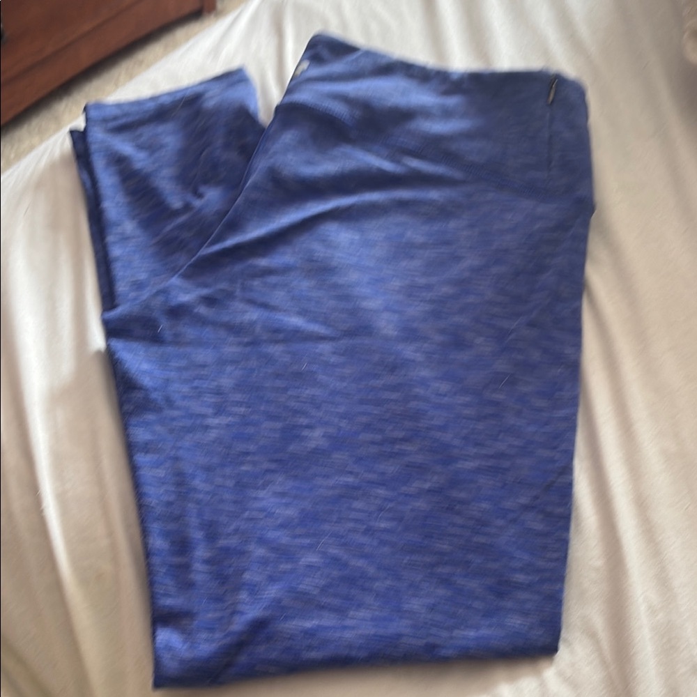 Blue Tuff Athletics Leggings. Size L
